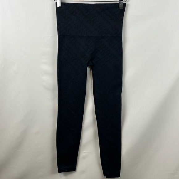 Spanx Look at Me Now Seamless Shaping Leggings Dark Blue Black Size M - Picture 2 of 8